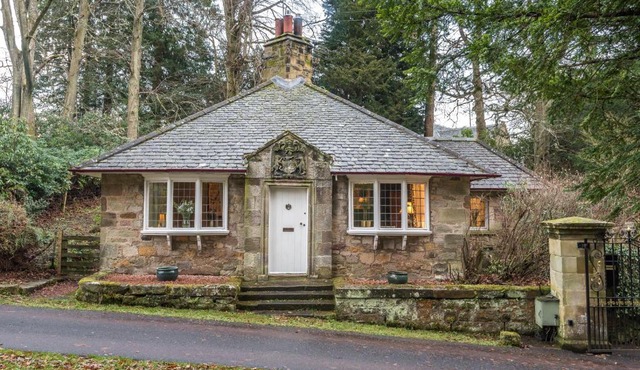 Hideaway country cottage near Edinburgh