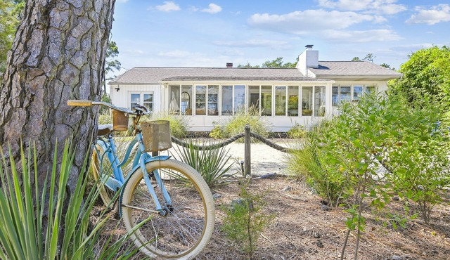 Hideaway in Hays Beach: 1 Minute Walk to Western Sandy Shore of Chesapeake Bay