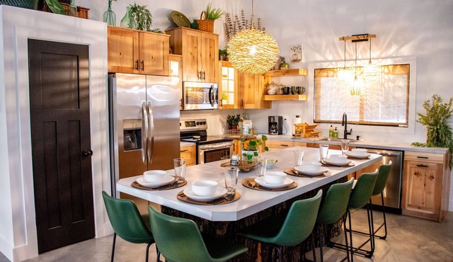 Hideaway North Secluded & Dog-Friendly on Table Rock Lake -close to Eureka Sprgs