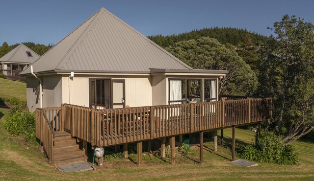 Hideaway - Onemana Holiday Chalet