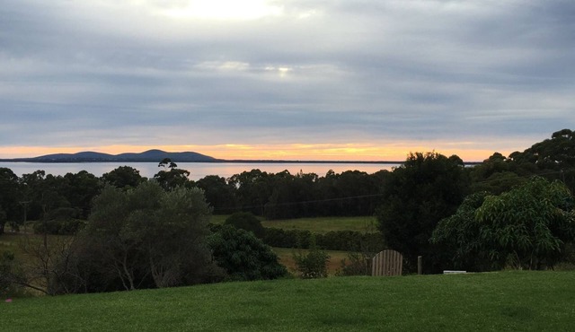 Hideaway - Pacific Palms