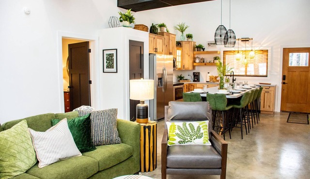 Hideaway South Secluded & Dog-Friendly on Table Rock Lake-close to Eureka Sprngs