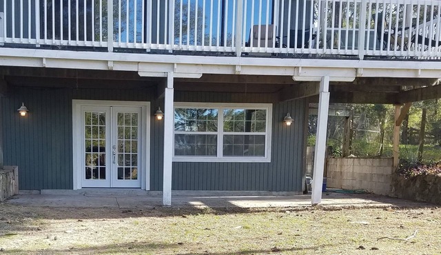 "HIDEOUT" 2-bedroom Downstairs Apartment In Gated Horse Farm