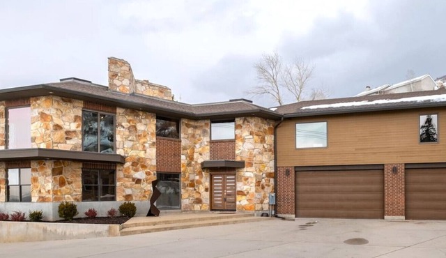 High Alpine Luxury Home with Panoramic View