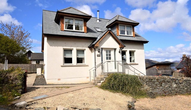 High Beach Cottage, coastal, picturesque, sea views