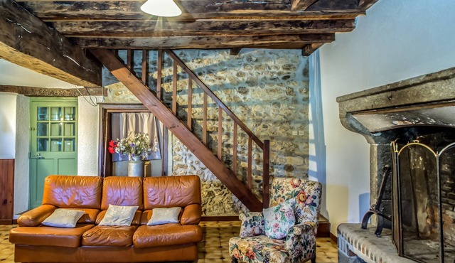 High Capacity Farm cottages in a body