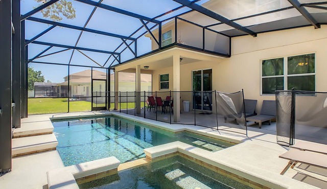 High cost performance! 8BR/5BA pool home,Near Disney,SeaWorld,Convention Center