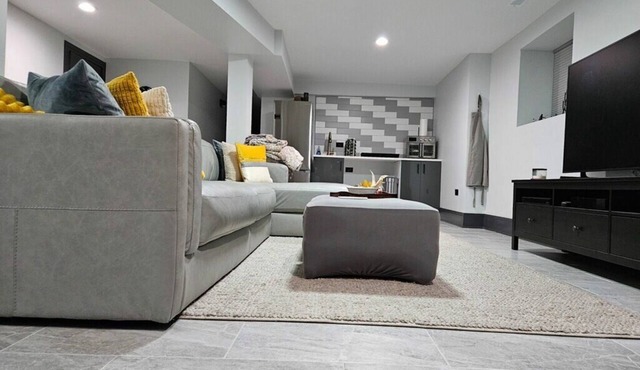 High-end 2Bdrm Garden Apt. Where Comfort Meets Style