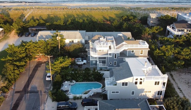 High End Beach House on Long Beach Island in exclusive Harvey Cedars