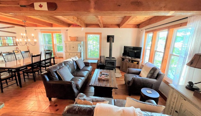 High end cozy retreat ideal for large families with wood stove & large firepit