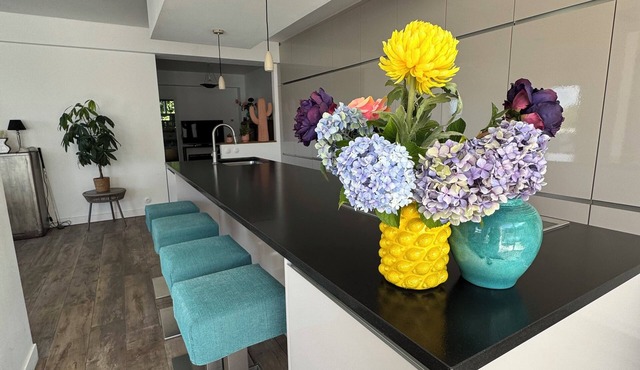 High-end vacations in the Basque Country, Argi aide (Côté lumière)