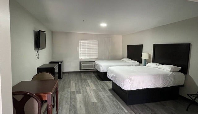 High Falls Inn and Suites