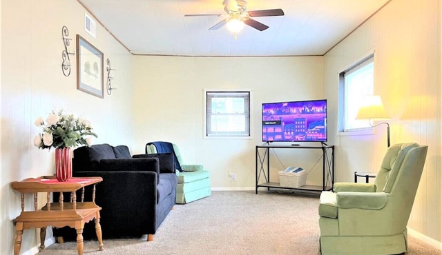High - Family Neighborhood, Pet Friendly