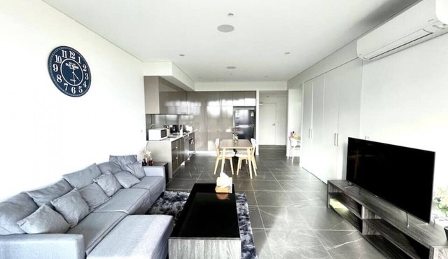 High Floor Skyline view 2Br close2Olympic park