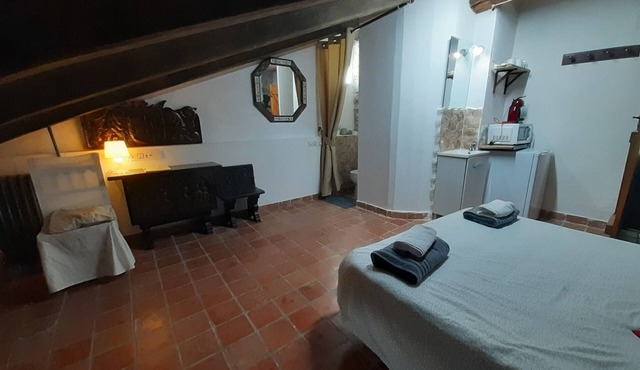 High head. Cozy apartment at the foot of the mountains