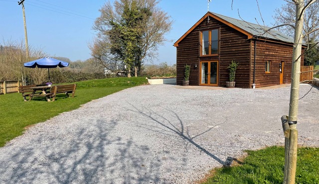 HIGH LODGE, pet friendly, with a garden in Washford