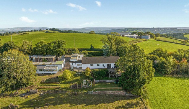 High Meadow is a great base to explore Devon or visit Exeter.