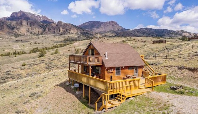 High Point Hideout- Mountain Top Views, Location on the way to Yellowstone