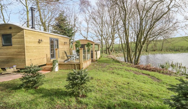 HIGH RIGG SHEPHERD'S DELIGHT, pet friendly in Brampton, Cumbria