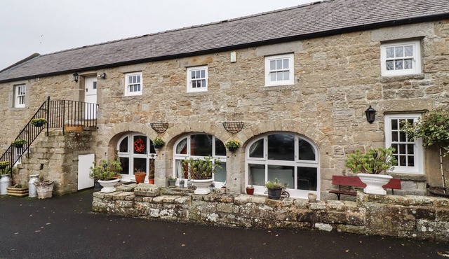 HIGH SHAFTOE, pet friendly, with a garden in Ponteland