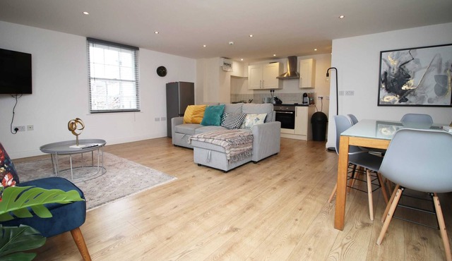 High St, Batheaston by Mia Living (Stylish & modern 1 bedroom property)