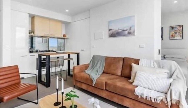 High st delight, With City Views