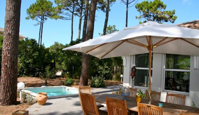 High standard Villa with mini Pool, amazing terrace and garden, close to the beach