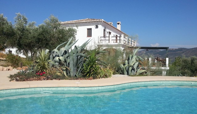 High standard villa with stunning views away from the crowds