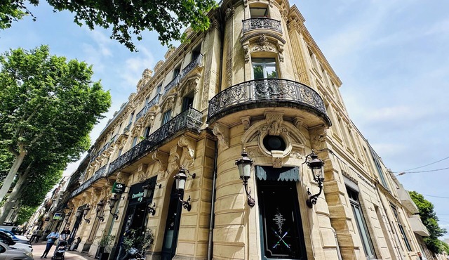 High-standing T2 duplex in the heart of Narbonne