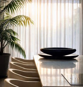 High Tree - Macclesfield - Near AZ, Rail & Peaks