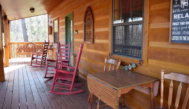 HIGHER GROUND - 2 bdrms with king & 2 private baths, gas fireplace & more