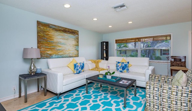 Highland Beach Retreat- Short walk to beach