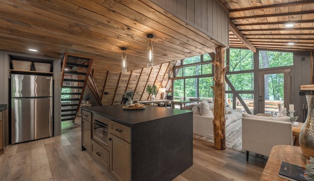 Highland Hideaway by Innsbrook Vacations!