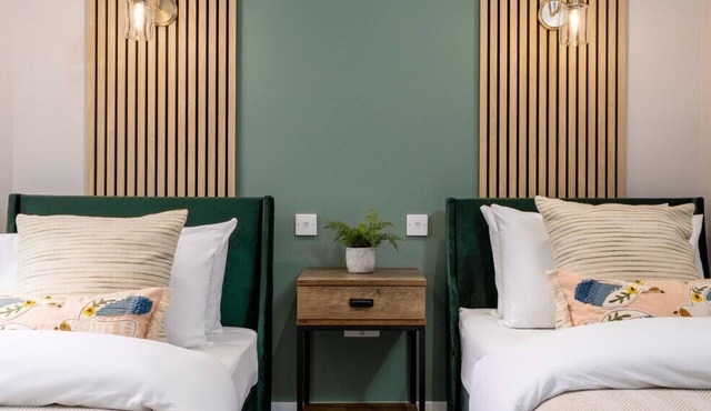 Highland Hideaway: Modern Comfort in Historic Area