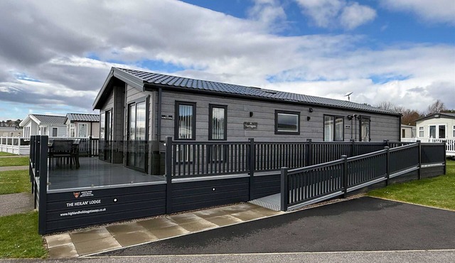 HIGHLAND HOLIDAY GETAWAYS - THE HEILAN' LODGE