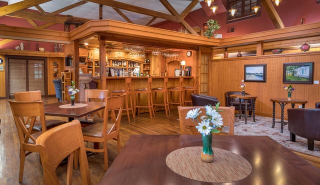 Highland Lake Inn & Resort
