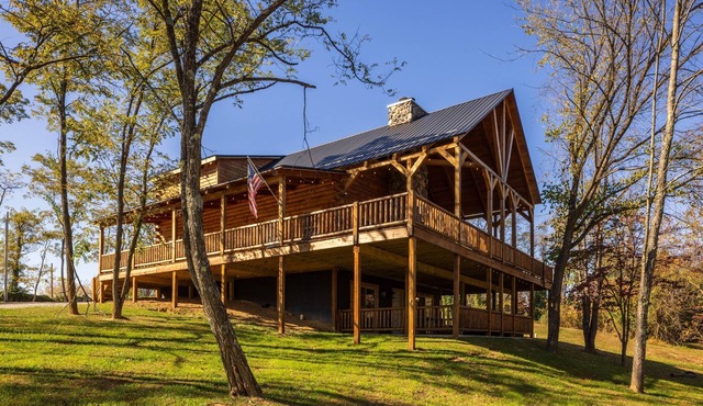 Highland Lodge With Indoor Saltwater Pool