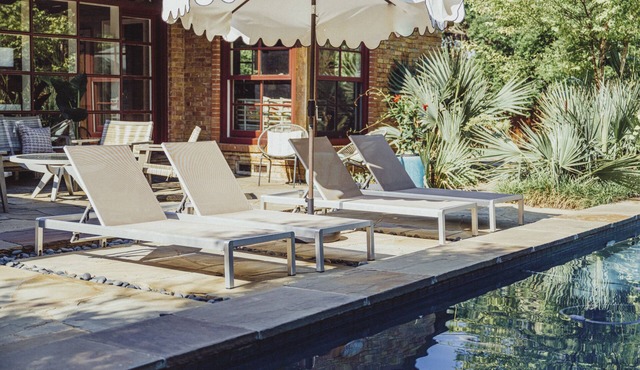 Highland Park + Dallas + SMU: Gorgeous home, pool & hot tub. BEST Location!