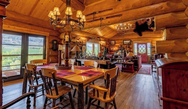 Highland River Cabin-Custom Built New Log Cabin with Direct River Access