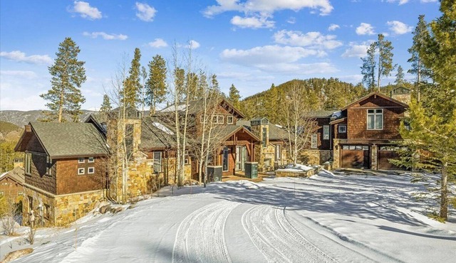 Highlands Hideaway: Gorgeous Breckenridge Private Home with Private Hot Tub