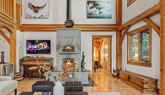 Highlands Homestead Luxury Retreat