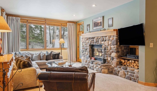 Highlands Lodge 106 - 3 Bedroom Residence