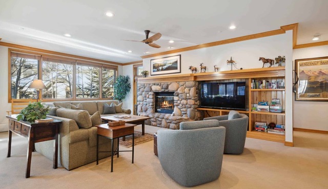 Highlands Lodge 203 - 3 Bedroom Residence