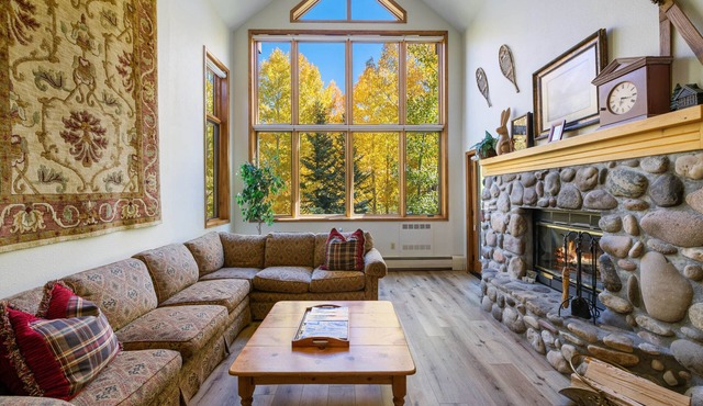 Highlands Lodge 406 - 3 Bedroom Residence