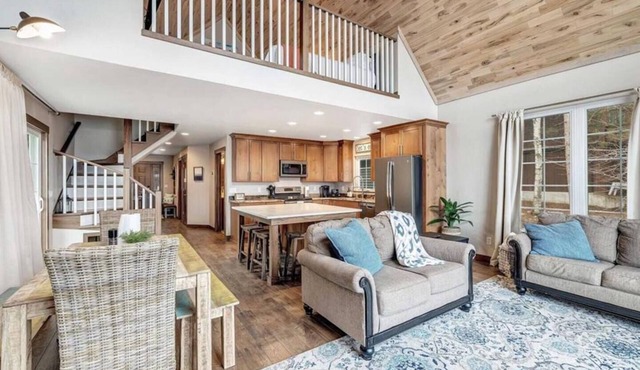 Highlights: Private beach just steps from your door Includes kayaks for exploring the lake Great fishing right off the shoreline or dock Bring your boat and enjoy full boating access Cozy indoor fireplace for cool evenings 4 spaciou