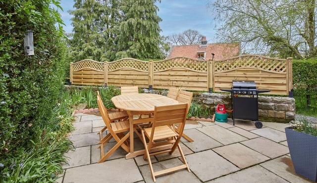 Highmoor - Three Bedroom House, Sleeps 6