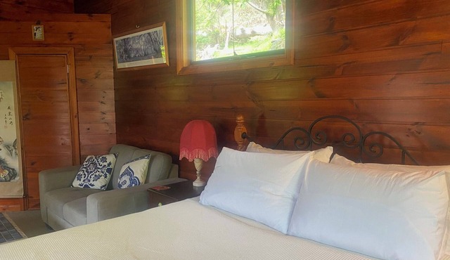 Highview Cottages - Upper Cottage in Warburton