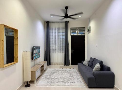 Hikari Nest Homestay - 3 Aircond Bedrooms & Wi-Fi