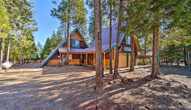 Hike and Fish, Less Than 1 Mi to Trinity Lake Rustic Cabin!