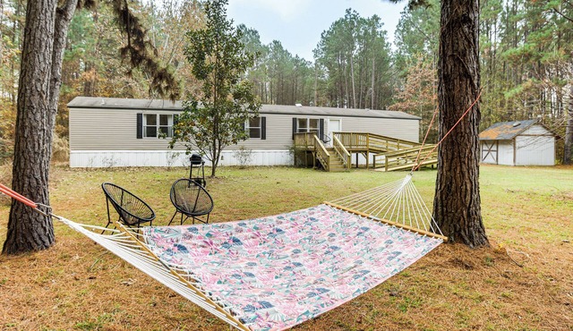 Hike, Bike & Boat: Peaceful Piney Woods Home!